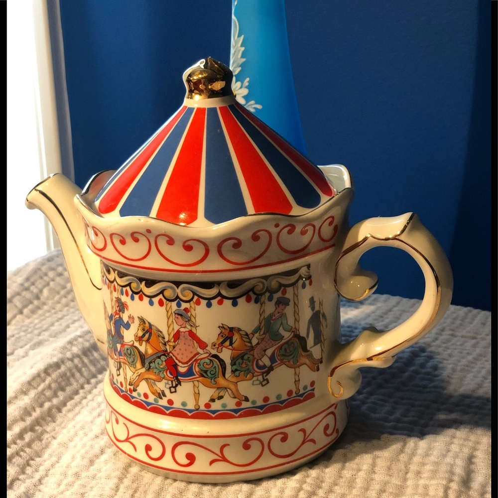 Sadler Edwardian entertainments carousel TEAPOT